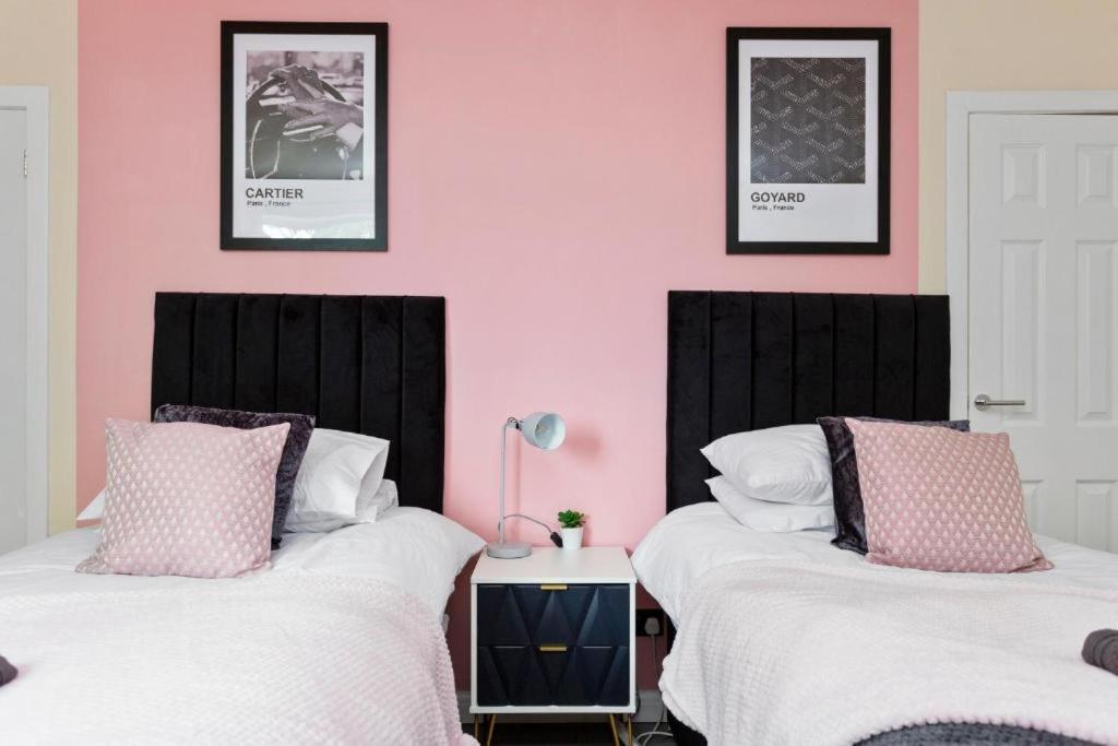 Stylish 3 Bed Edinburgh Abode-Parking And Garden Apartment Luaran gambar